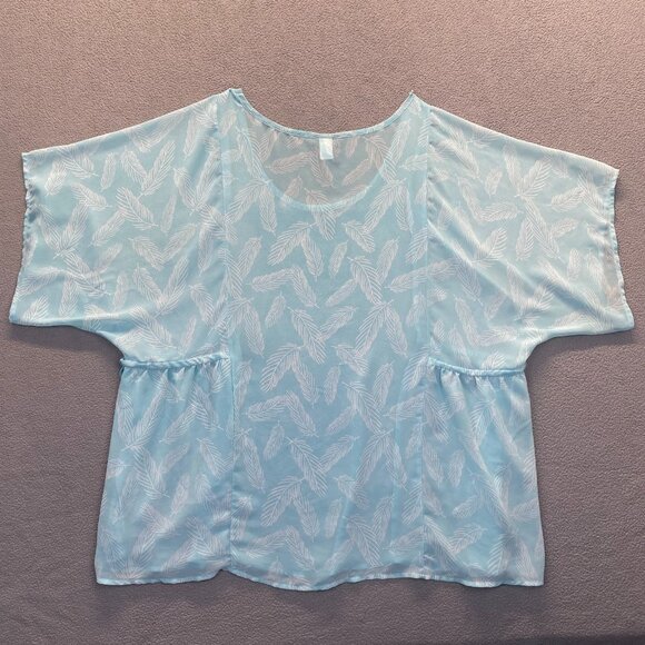 TORRID 10521823 Feather Side Cinch Chiffon Top / sheer blouse Size 2 Green Mint - Picture 2 of 8